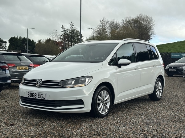 Used Volkswagen Touran 2018 for sale - 76500347: Photo 4