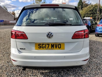 Used Volkswagen Golf SV 2017 for sale - 78935947: Photo