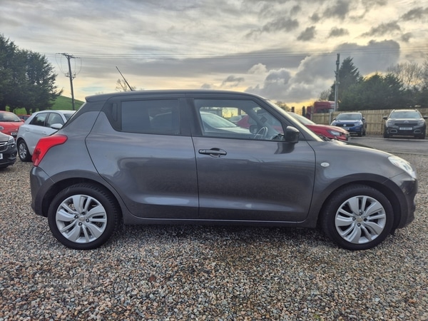 Used Suzuki Swift 2017 for sale - 76702876: Photo 11