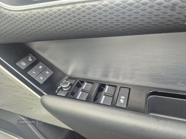 Used Land Rover Range Rover Velar 2018 for sale - 76486285: Photo 22