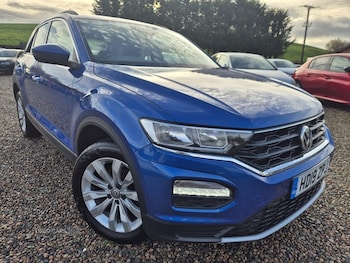 Used Volkswagen T-Roc 2019 for sale - 76486316: Photo