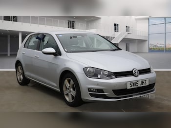 2015 - 1.6 TDI 105 Match 5dr