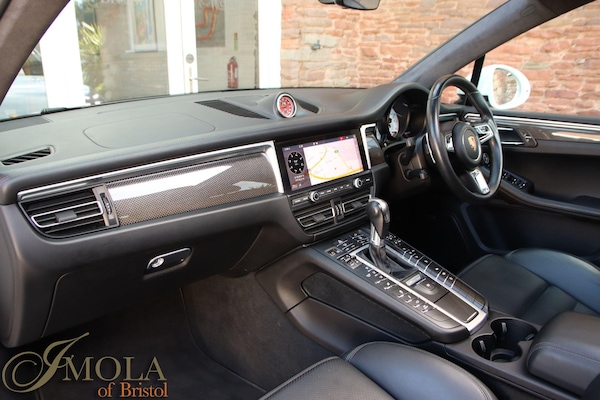 Used Porsche Macan 2020 for sale - 76158580: Photo 19