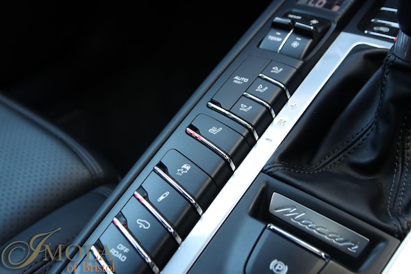Used Porsche Macan 2020 for sale - 76158580: Photo 26