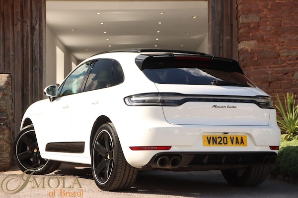 Used Porsche Macan 2020 for sale - 76158580: Photo 2