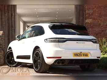 Used Porsche Macan 2020 for sale - 76158580: Photo 2
