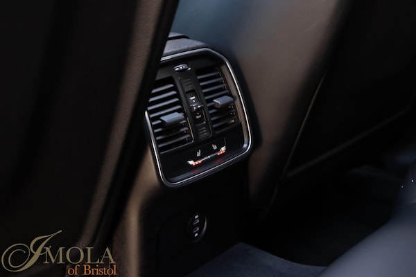 Used Porsche Macan 2020 for sale - 76158580: Photo 56