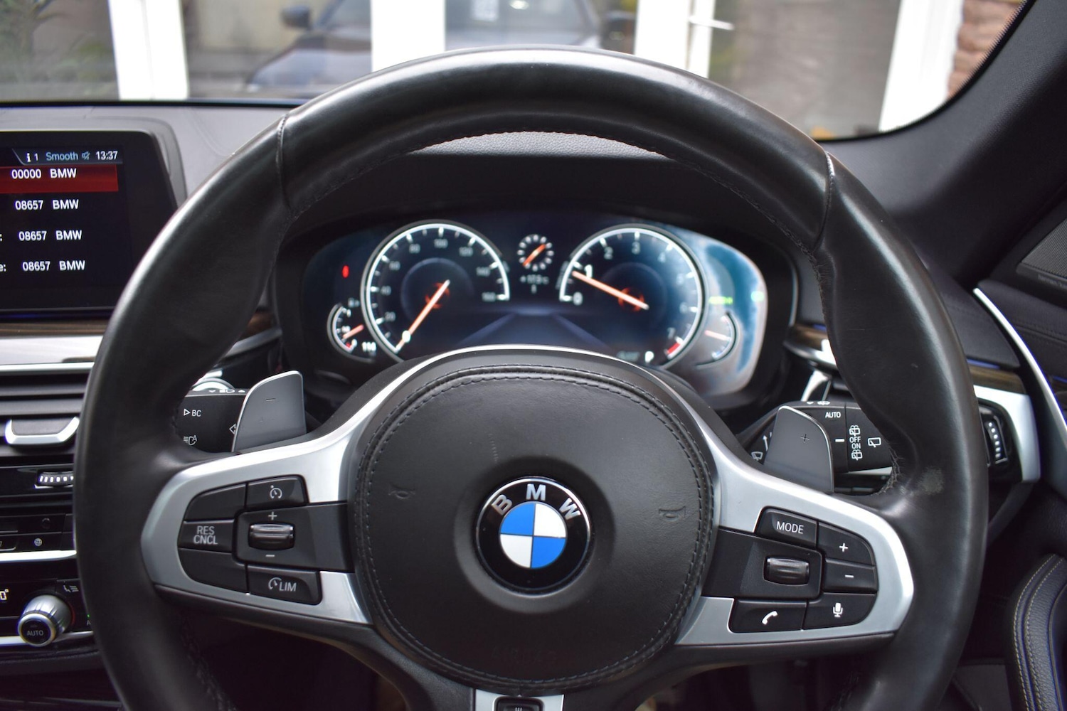 Used BMW 5 Series 2018 for sale - 76336108: Photo 42
