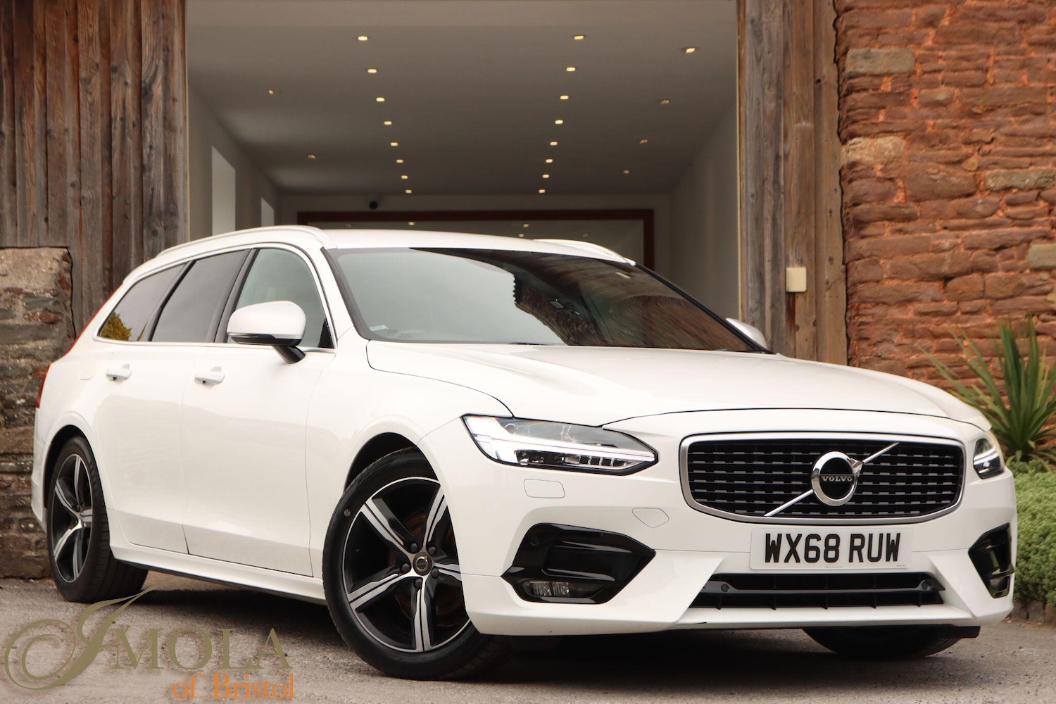 Used Volvo V90 2018 for sale - 76059223: Photo 1