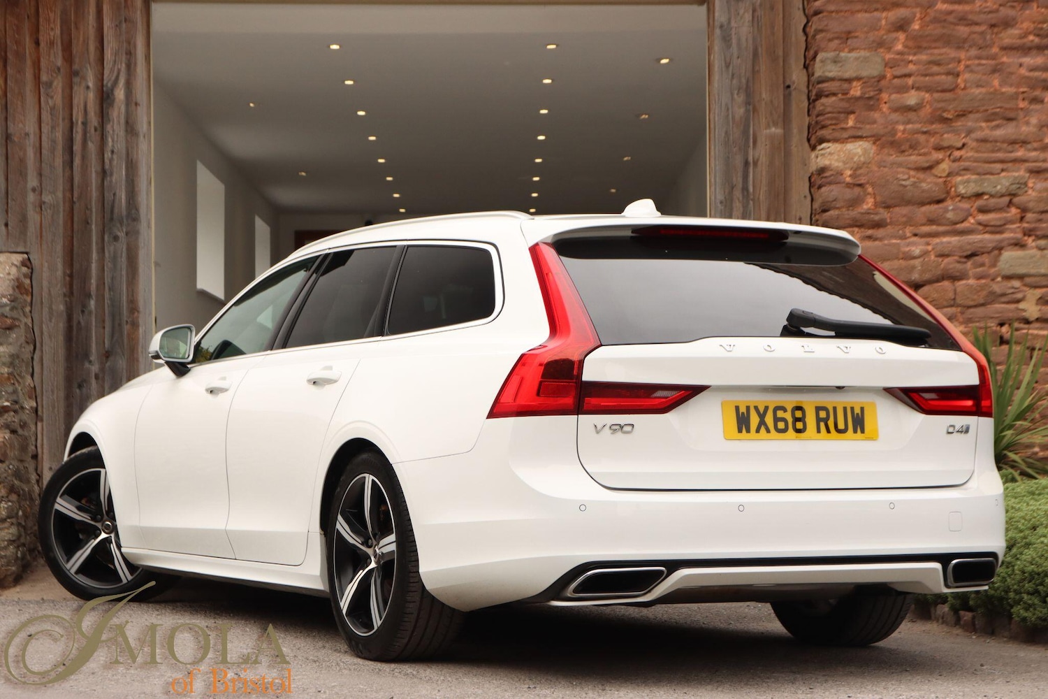 Used Volvo V90 2018 for sale - 76059223: Photo 2