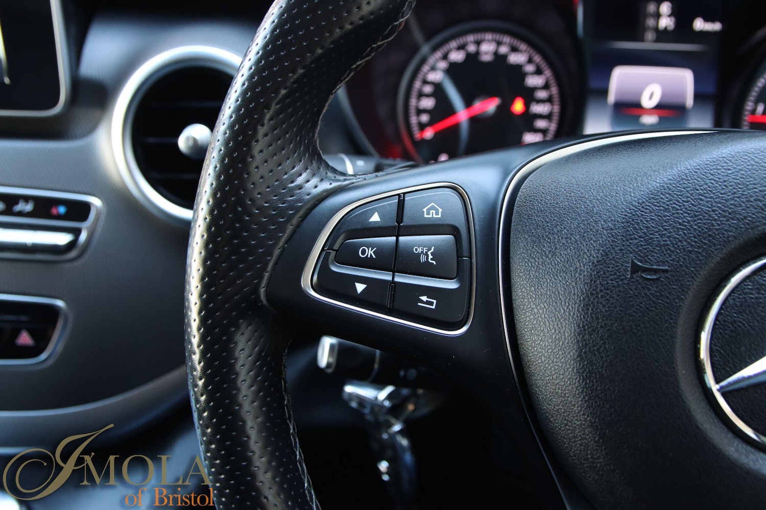 Used Mercedes-Benz V-Class 2019 for sale - 76059379: Photo 33