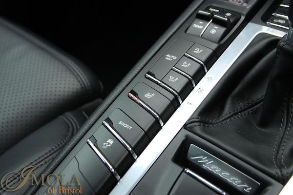 Used Porsche Macan 2017 for sale - 76215308: Photo 25