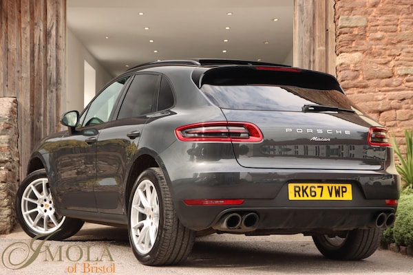 Used Porsche Macan 2017 for sale - 76215308: Photo 2