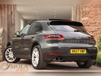 Used Porsche Macan 2017 for sale - 76215308: Photo 2