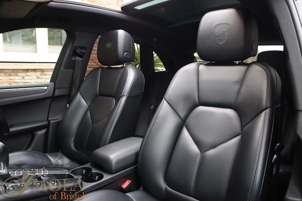 Used Porsche Macan 2017 for sale - 76215308: Photo 32