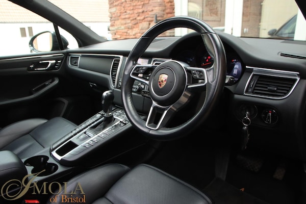 Used Porsche Macan 2017 for sale - 76215308: Photo 47