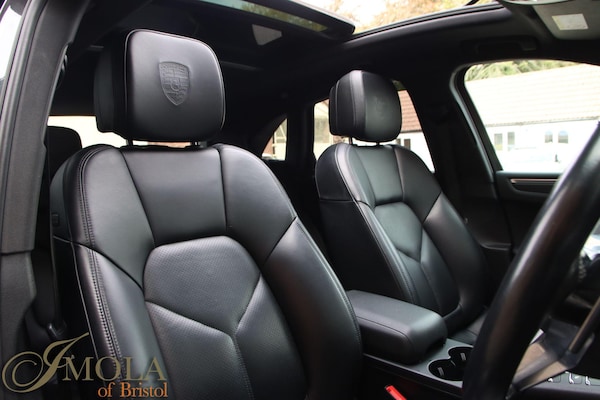Used Porsche Macan 2017 for sale - 76215308: Photo 48