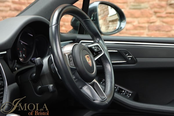 Used Porsche Macan 2017 for sale - 76215308: Photo 55