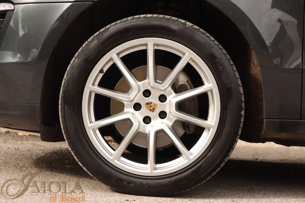 Used Porsche Macan 2017 for sale - 76215308: Photo 65