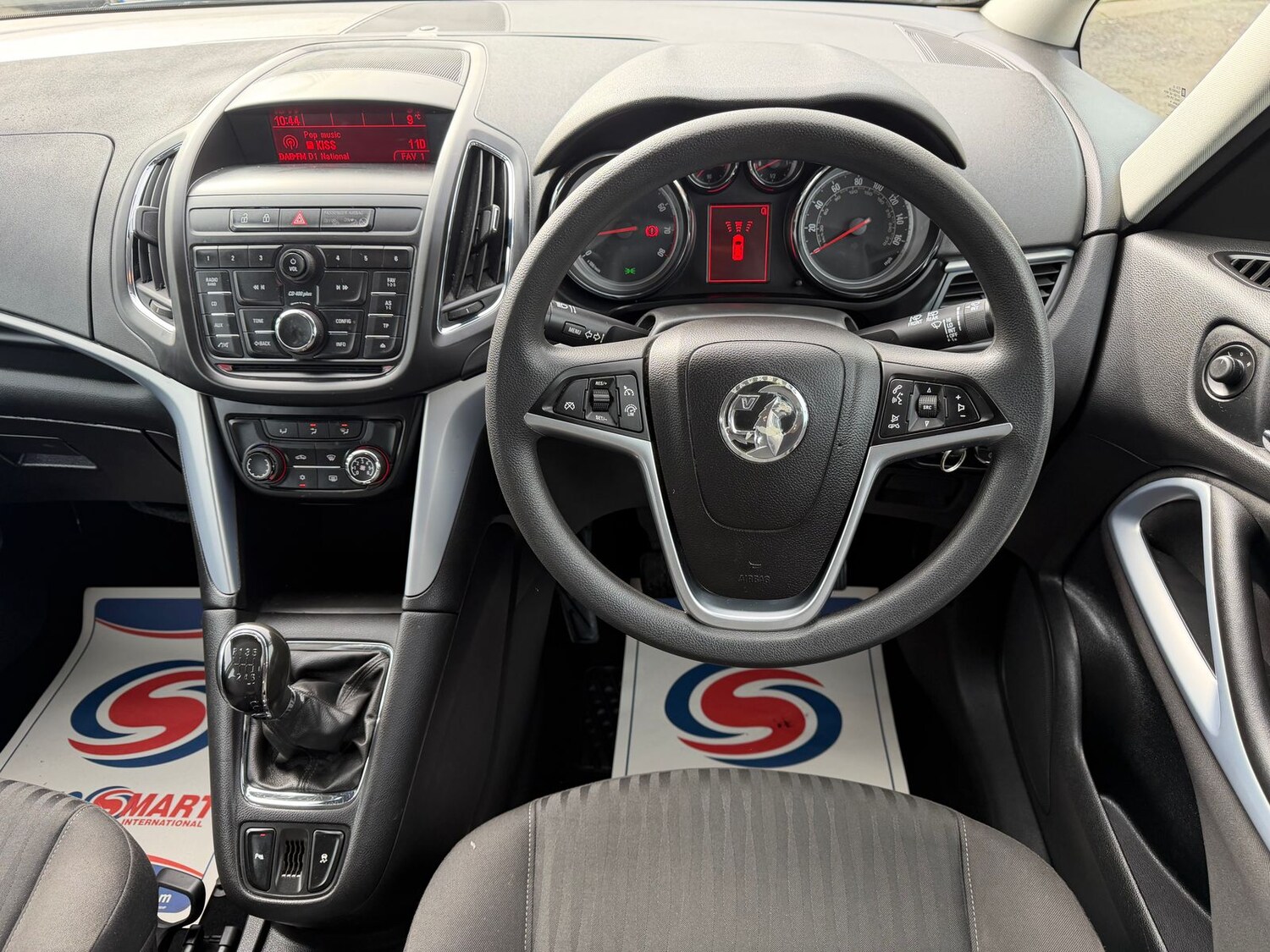 Used Vauxhall Zafira 2015 for sale - 77995205: Photo 13