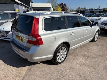 Used Volvo V70 2009 for sale - 78457466: Photo