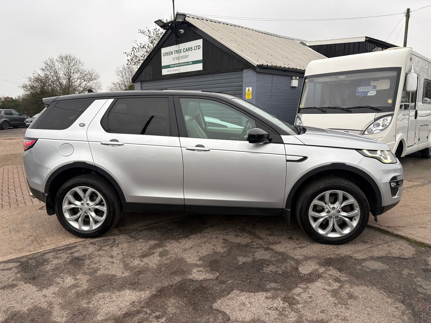 Used Land Rover Discovery Sport 2015 for sale - 77726246: Photo 9