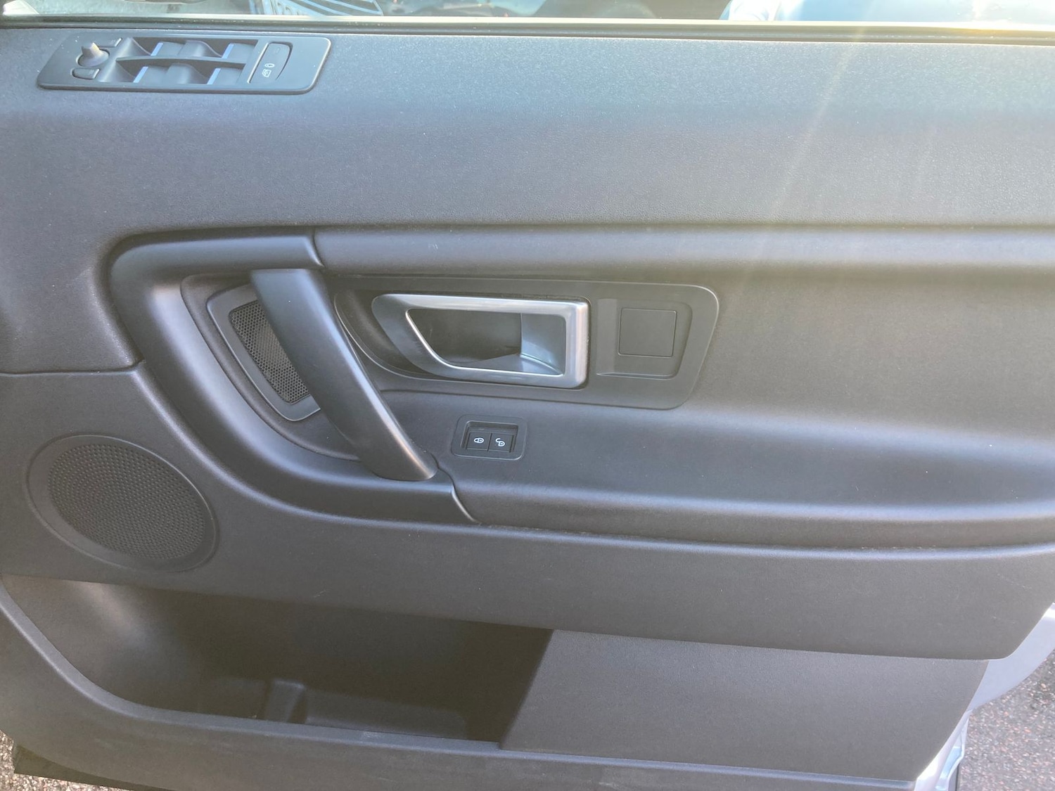 Used Land Rover Discovery Sport 2017 for sale - 77010607: Photo 24