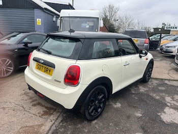 Used MINI Hatch 2017 for sale - 77051015: Photo
