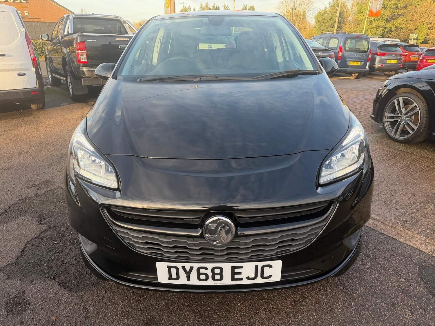 Used Vauxhall Corsa 2018 for sale - 76999735: Photo 2