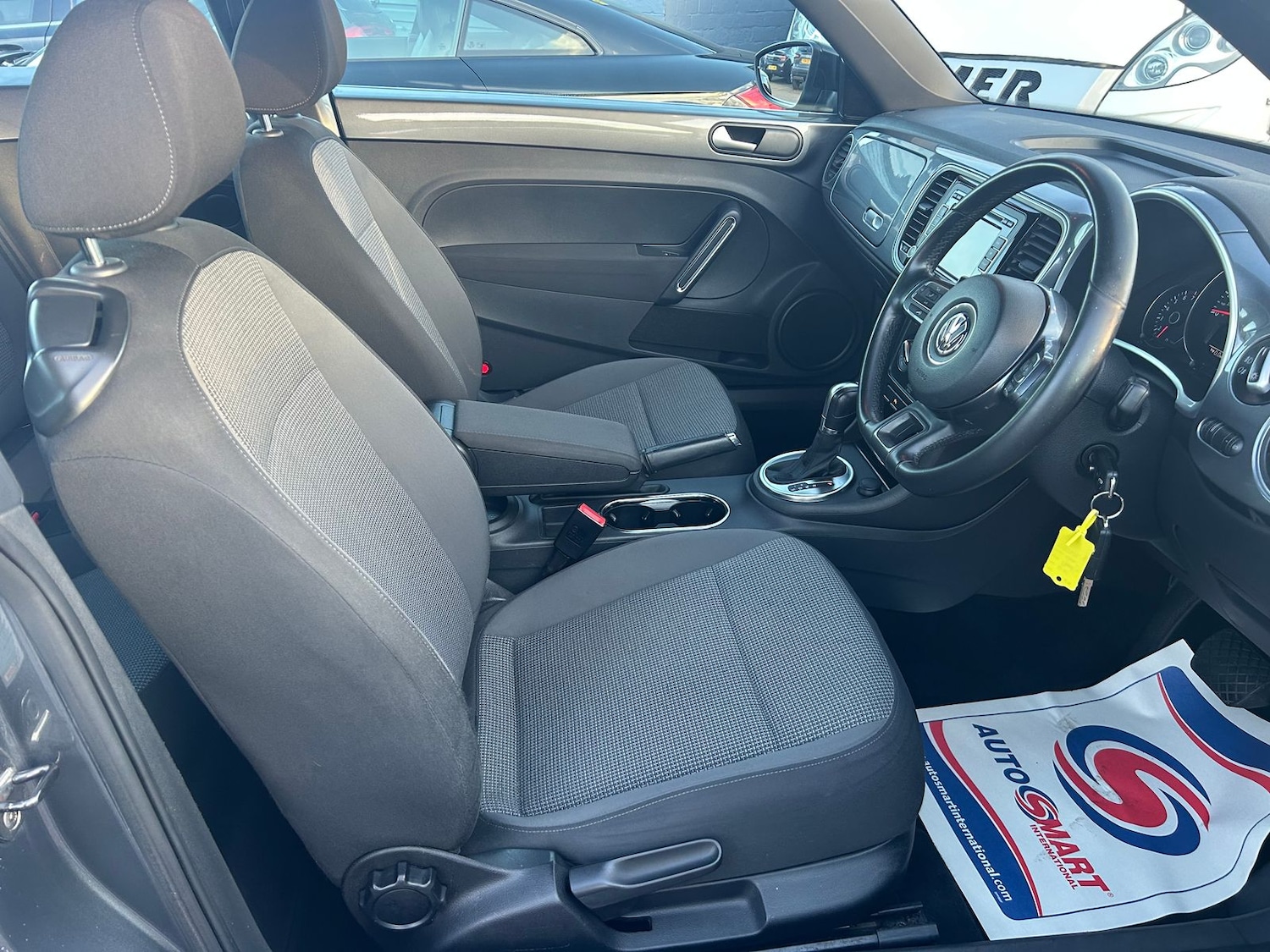 Used Volkswagen Beetle 2012 for sale - 77698343: Photo 10