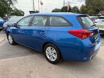 Used Toyota Auris 2013 for sale - 75565641: Photo