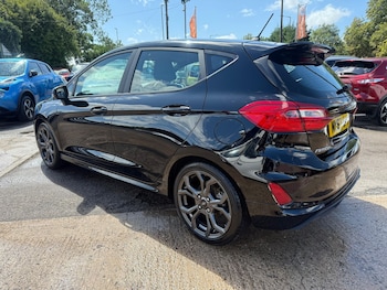 Used Ford Fiesta 2017 for sale - 75522281: Photo