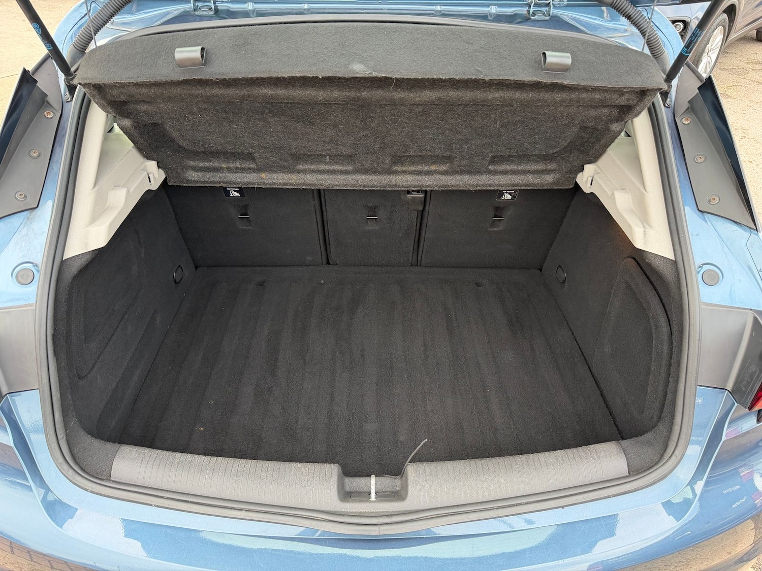 Used Vauxhall Astra 2016 for sale - 76915224: Photo 9