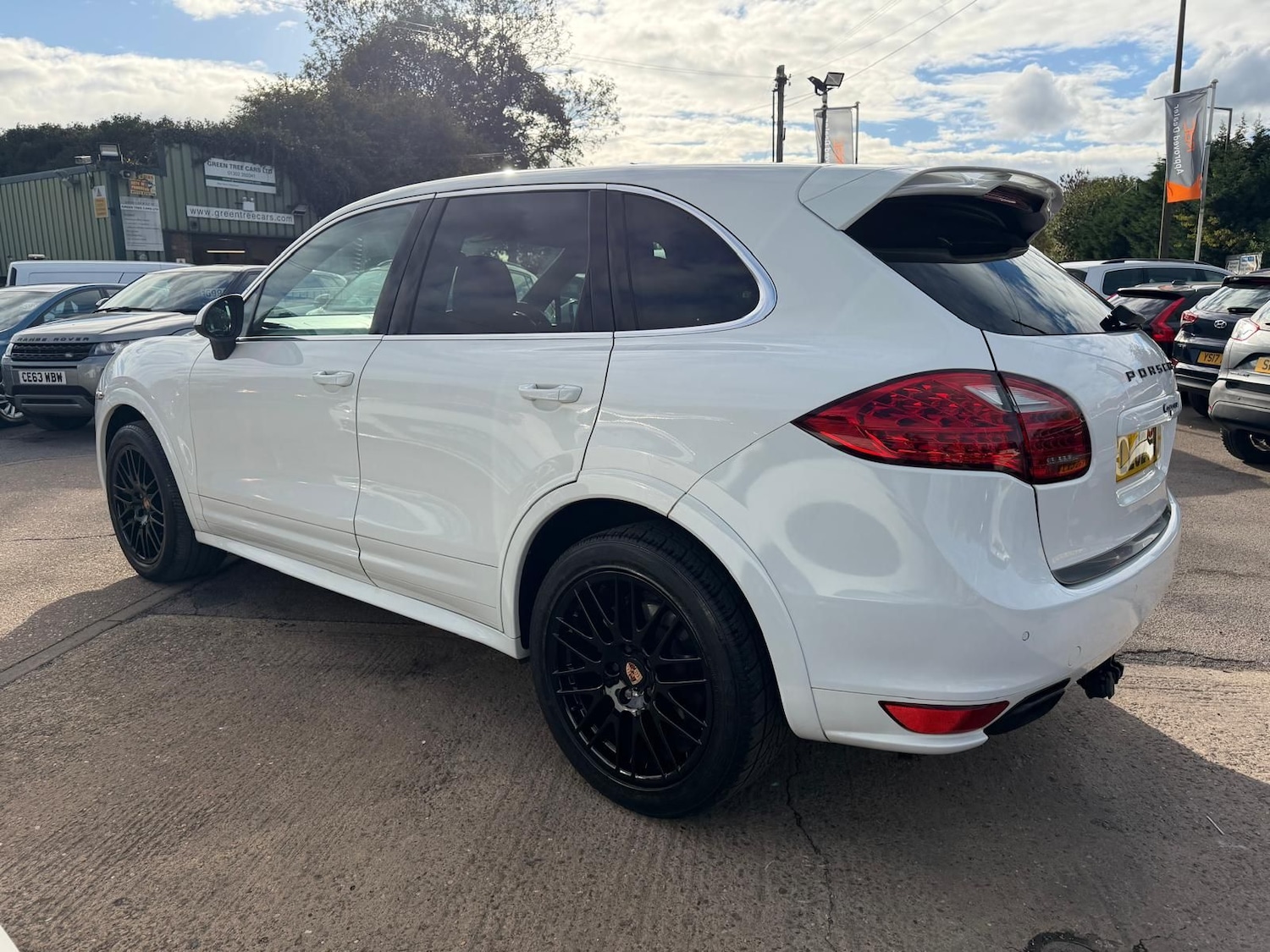 Used Porsche Cayenne 2012 for sale - 77169442: Photo 3