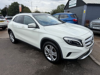 Used Mercedes-Benz GLA 2015 for sale - 75734432: Photo