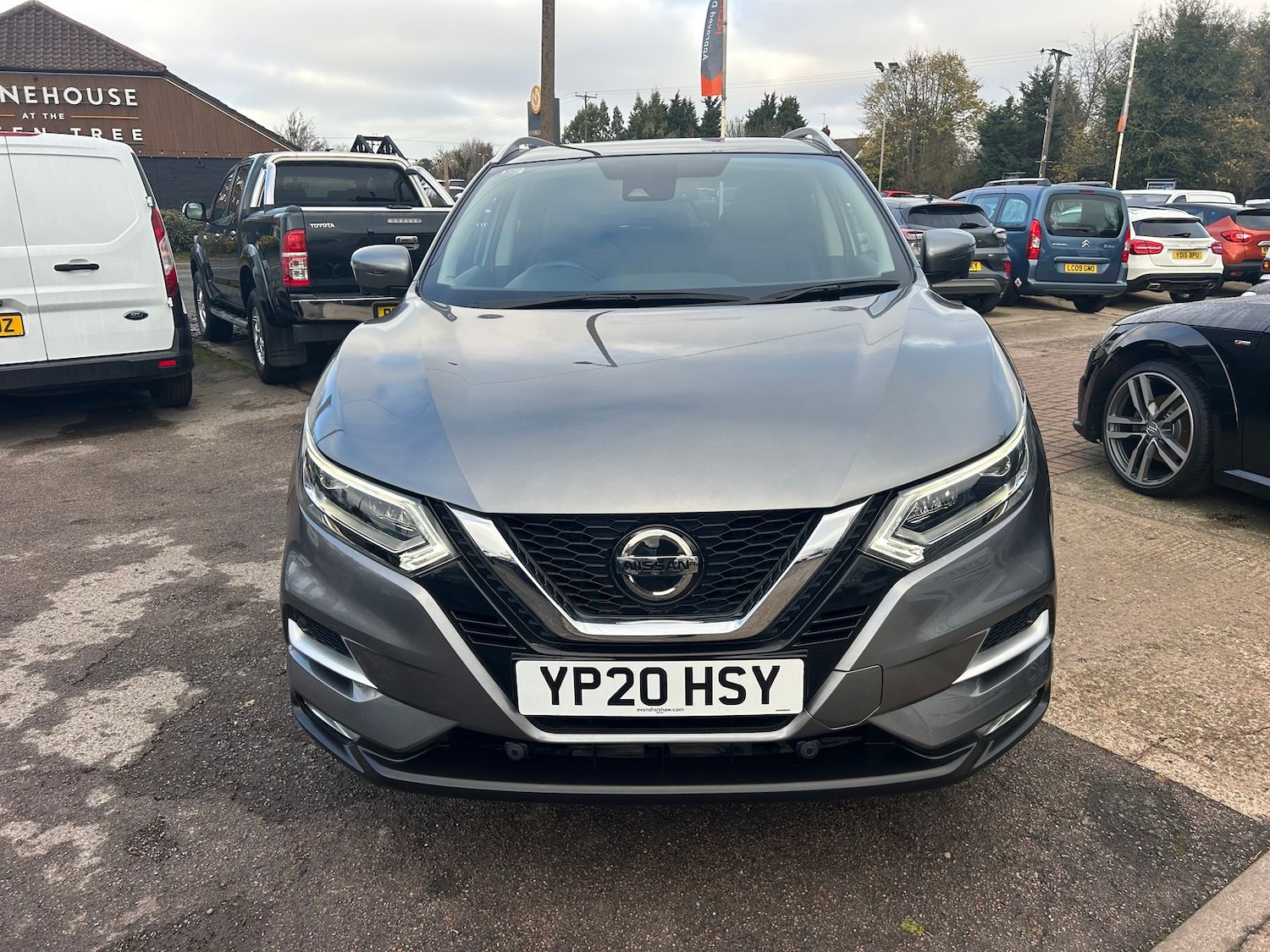Used Nissan Qashqai 2020 for sale - 77786304: Photo 2