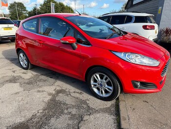 Used Ford Fiesta 2015 for sale - 76400592: Photo