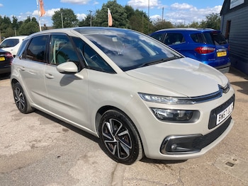 Used Citroen C4 Picasso 2018 for sale - 75891839: Photo