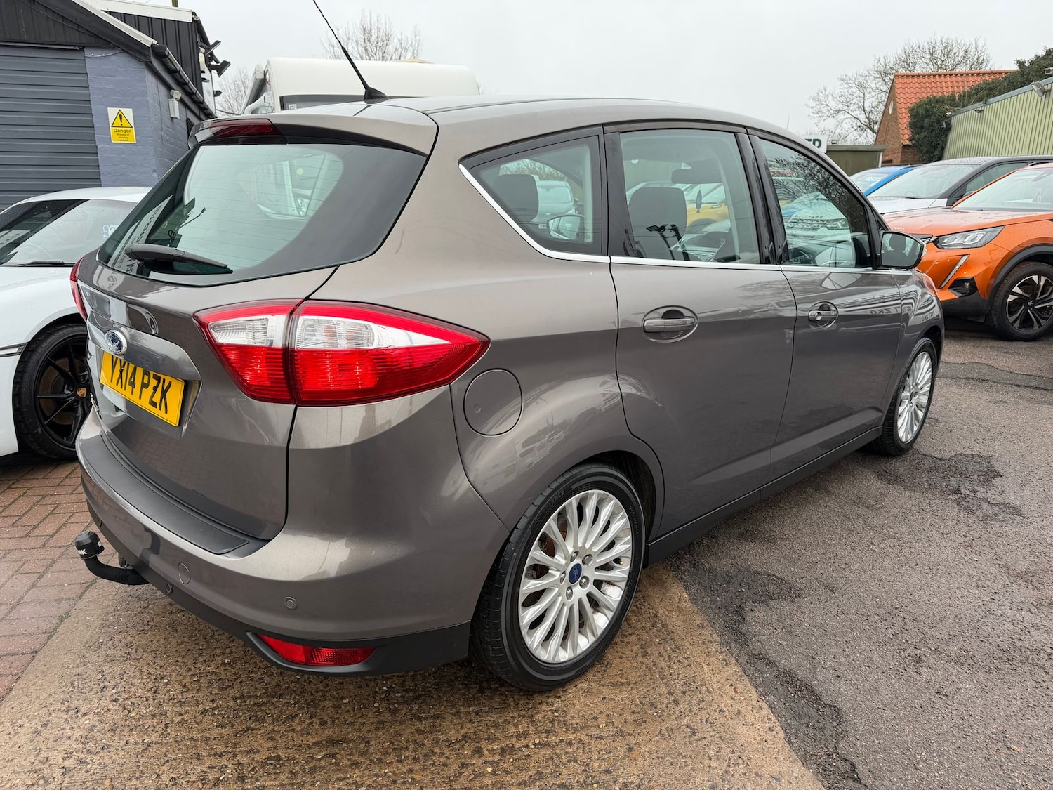 Used Ford C-Max 2014 for sale - 77470997: Photo 6