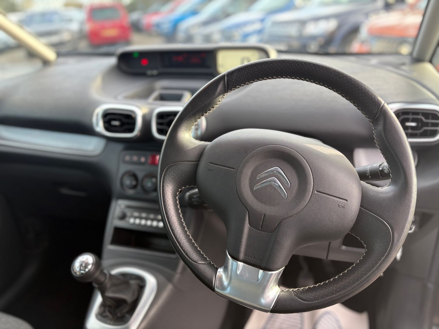 Used Citroen C3 Picasso 2017 for sale - 77726254: Photo 11