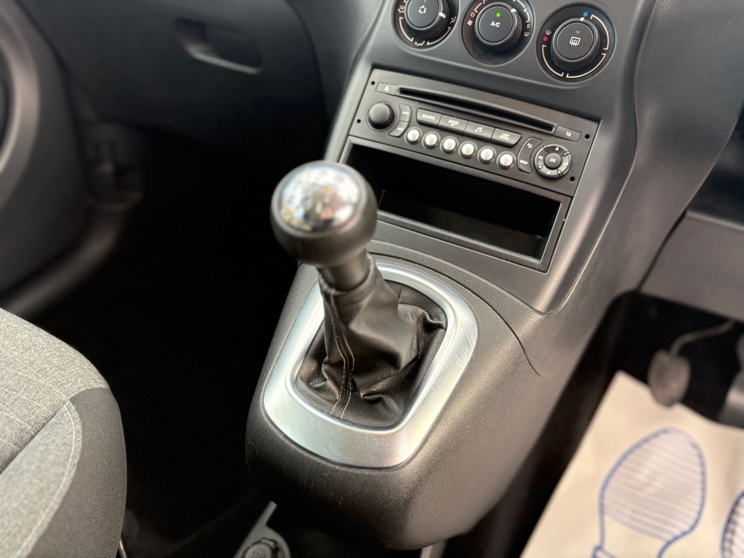 Used Citroen C3 Picasso 2017 for sale - 77726254: Photo 14