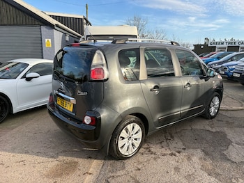 Used Citroen C3 Picasso 2017 for sale - 77726254: Photo