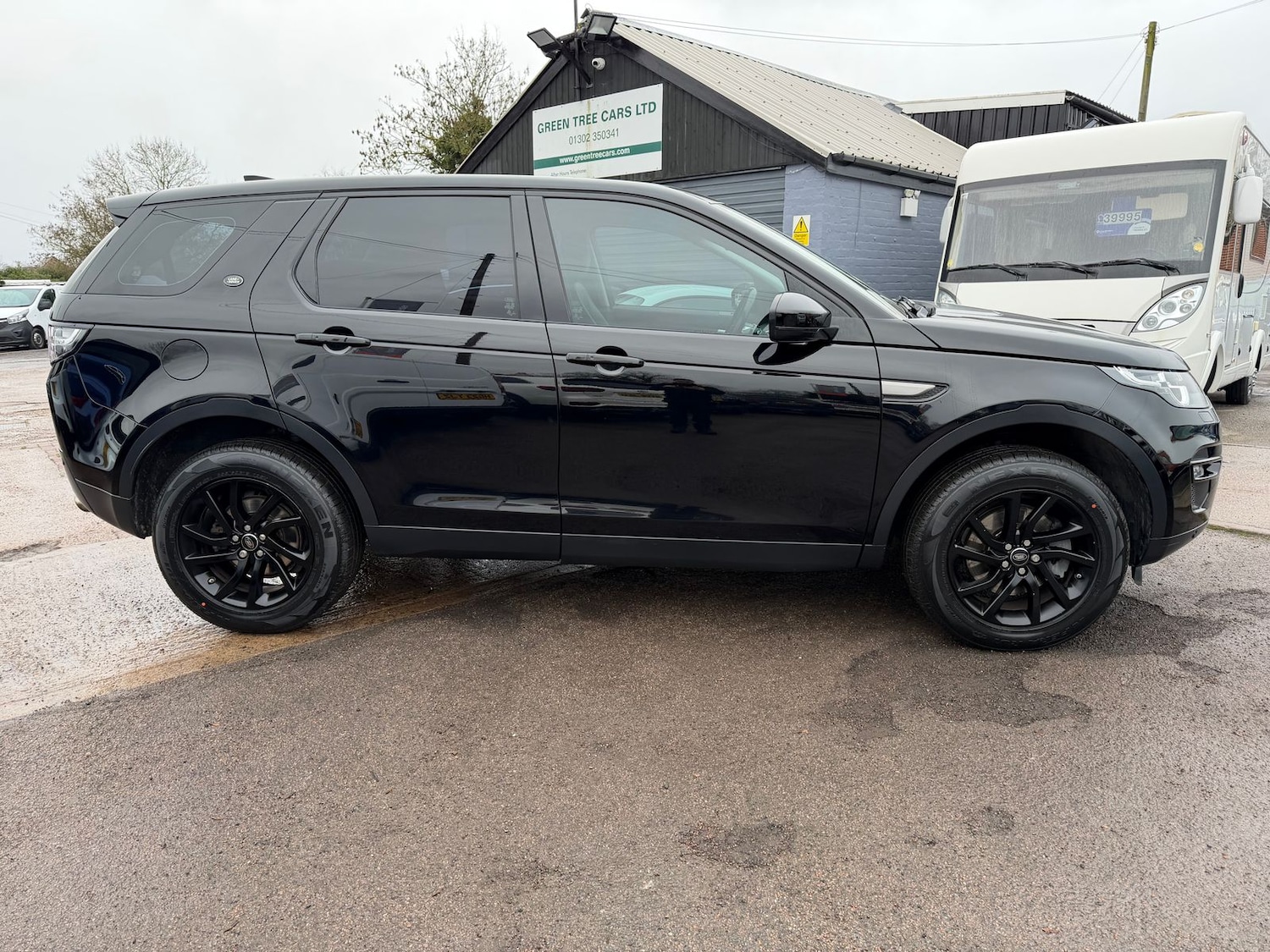 Used Land Rover Discovery Sport 2017 for sale - 77698346: Photo 6