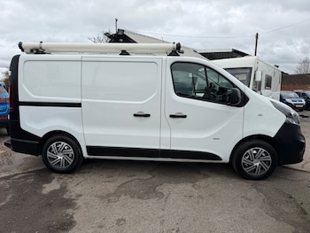 Used Vauxhall Vivaro 2017 for sale - 77855868: Photo