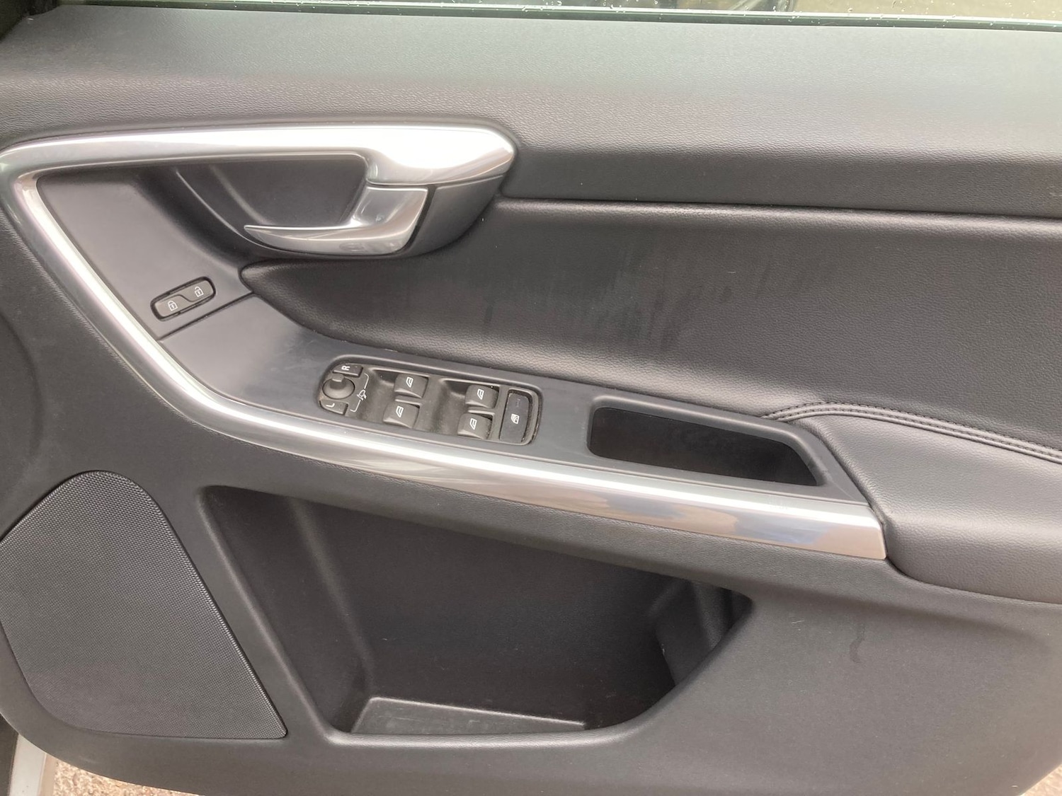 Used Volvo XC60 2015 for sale - 78187113: Photo 16