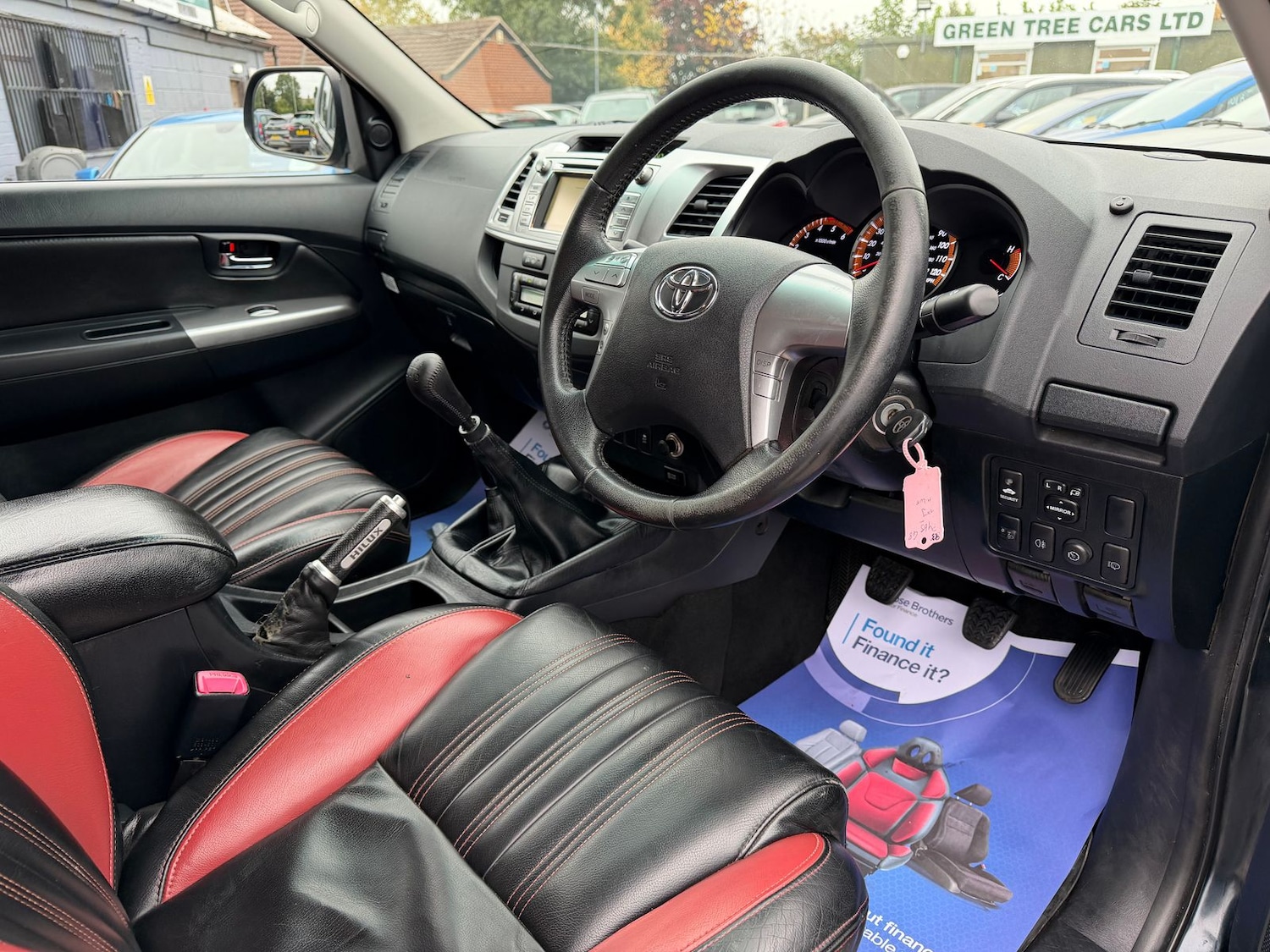 Used Toyota Hilux 2016 for sale - 77347036: Photo 12