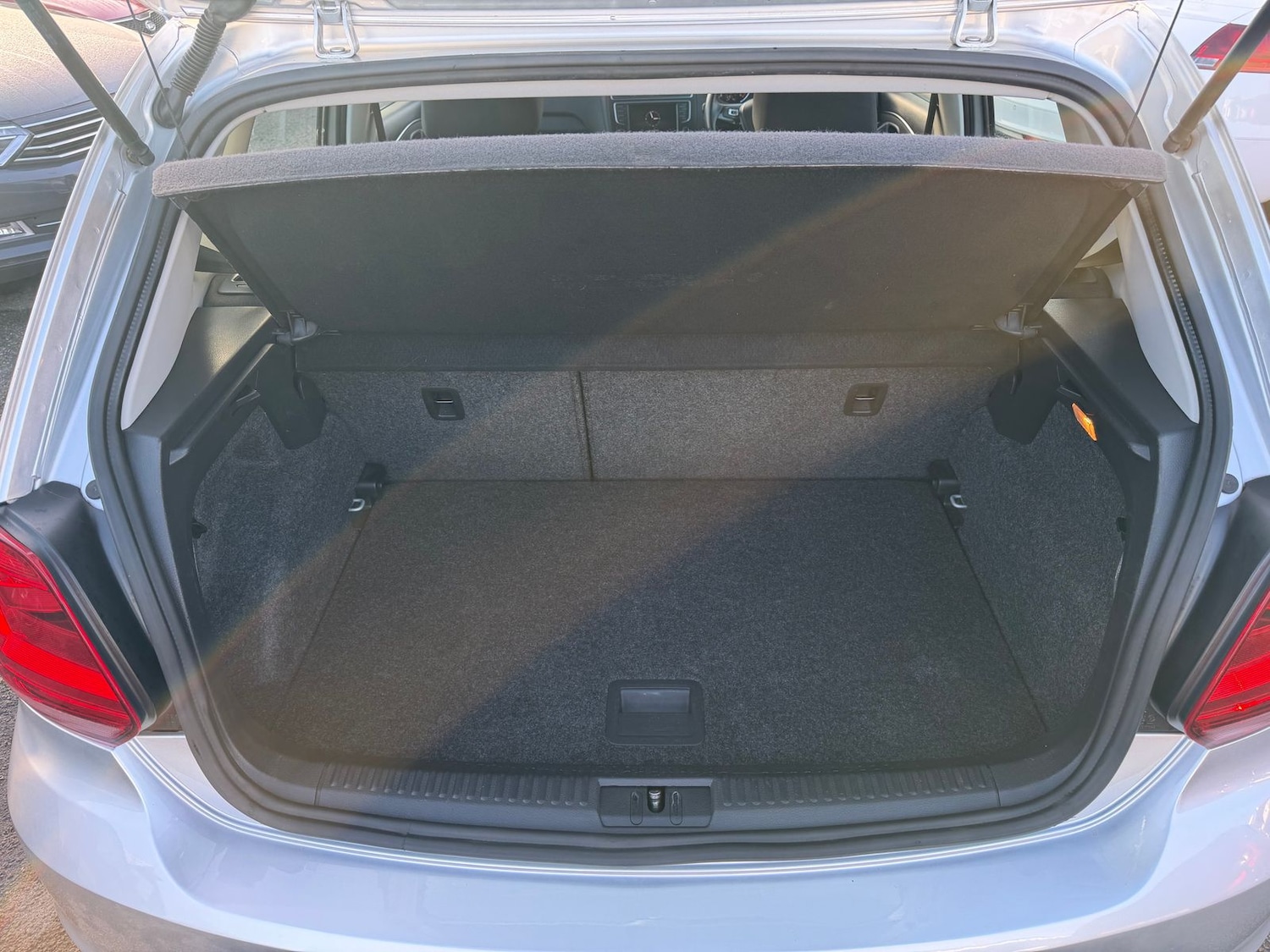 Used Volkswagen Polo 2015 for sale - 76773544: Photo 11