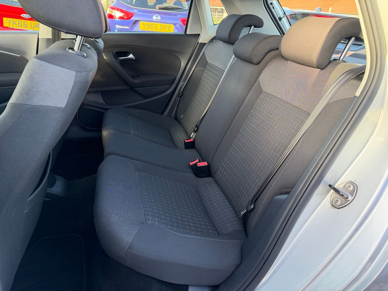 Used Volkswagen Polo 2015 for sale - 76773544: Photo 12