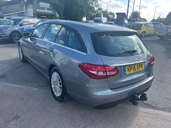 Used Mercedes-Benz C-Class 2015 for sale - 75522292: Photo