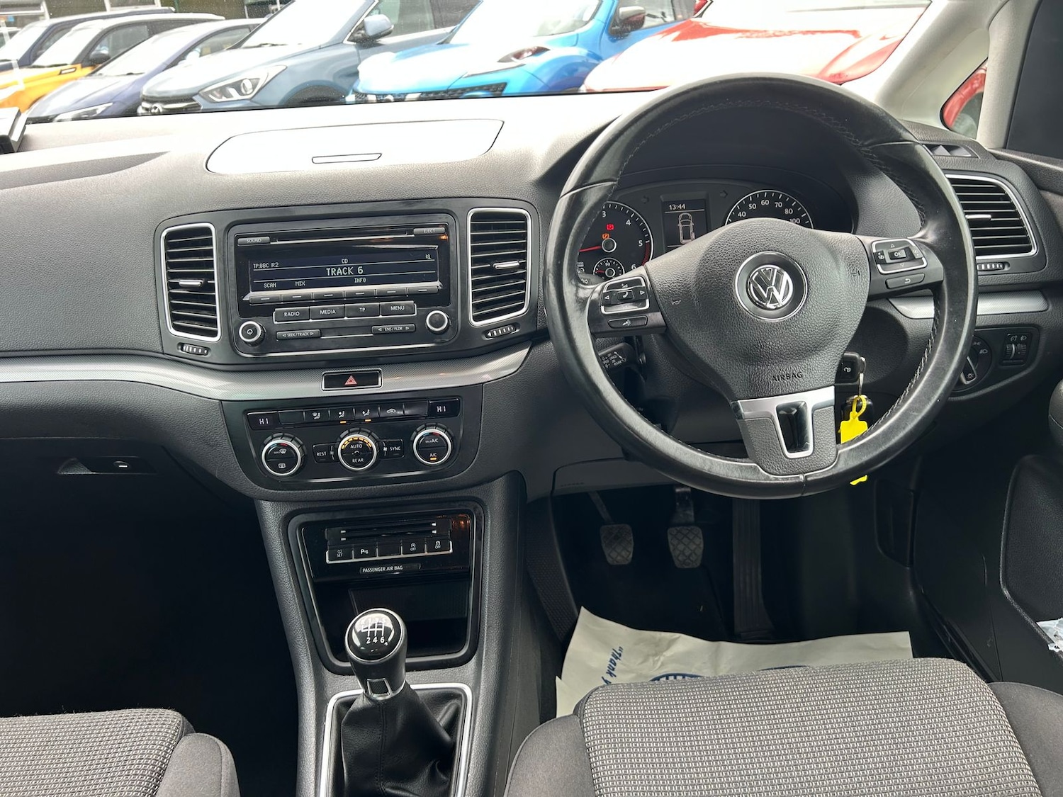 Used Volkswagen Sharan 2015 for sale - 76065756: Photo 11